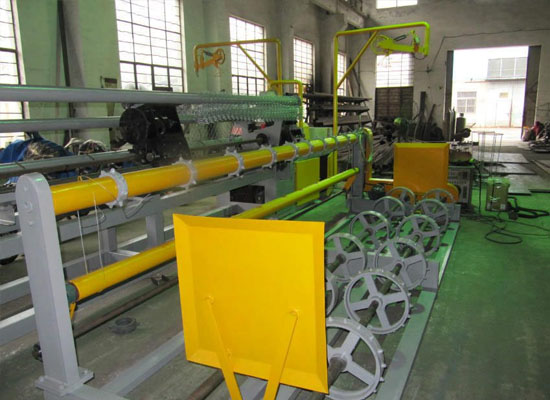 雙絲全自動勾花網(wǎng)機